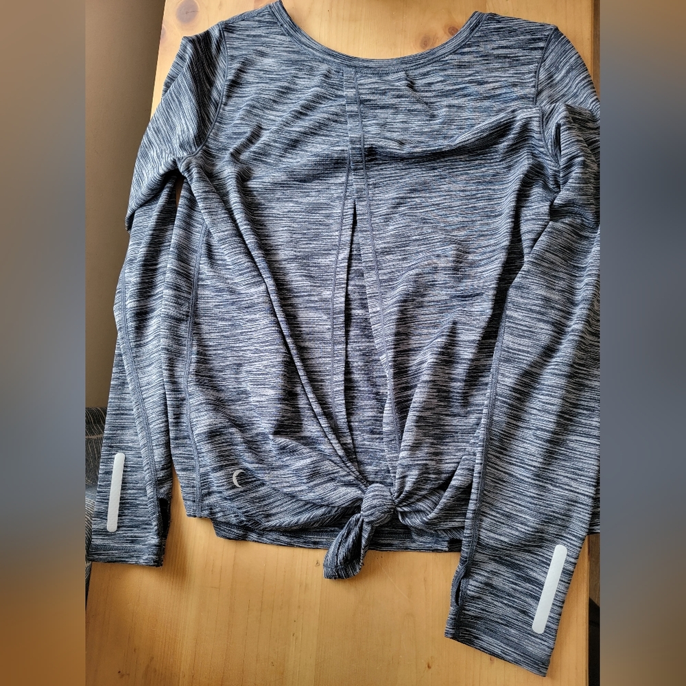 Zyia Active Split back long sleeve L